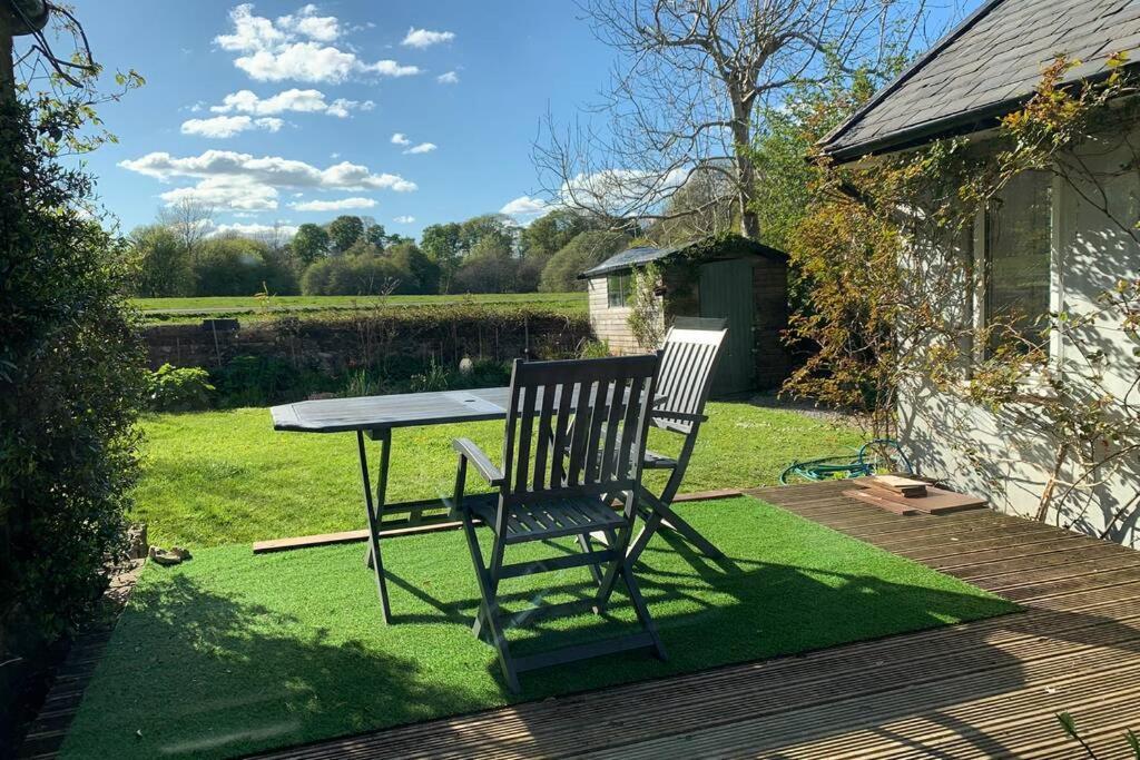 Spacious With Spectacular Views And Private Garden Villa Buxton  Exterior foto
