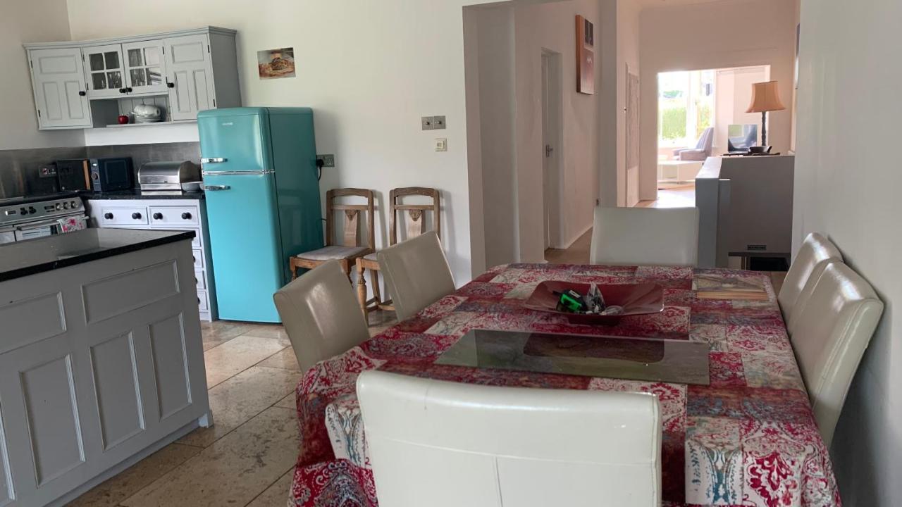 Spacious With Spectacular Views And Private Garden Villa Buxton  Exterior foto