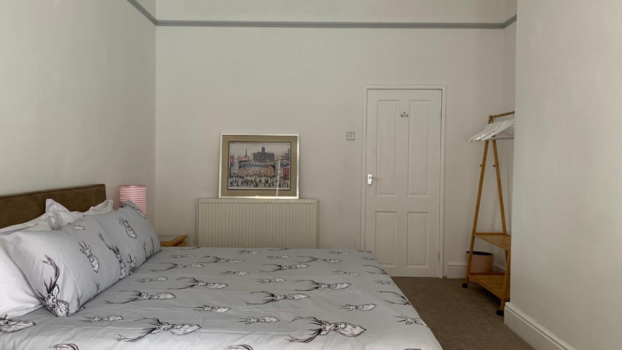Spacious With Spectacular Views And Private Garden Villa Buxton  Exterior foto
