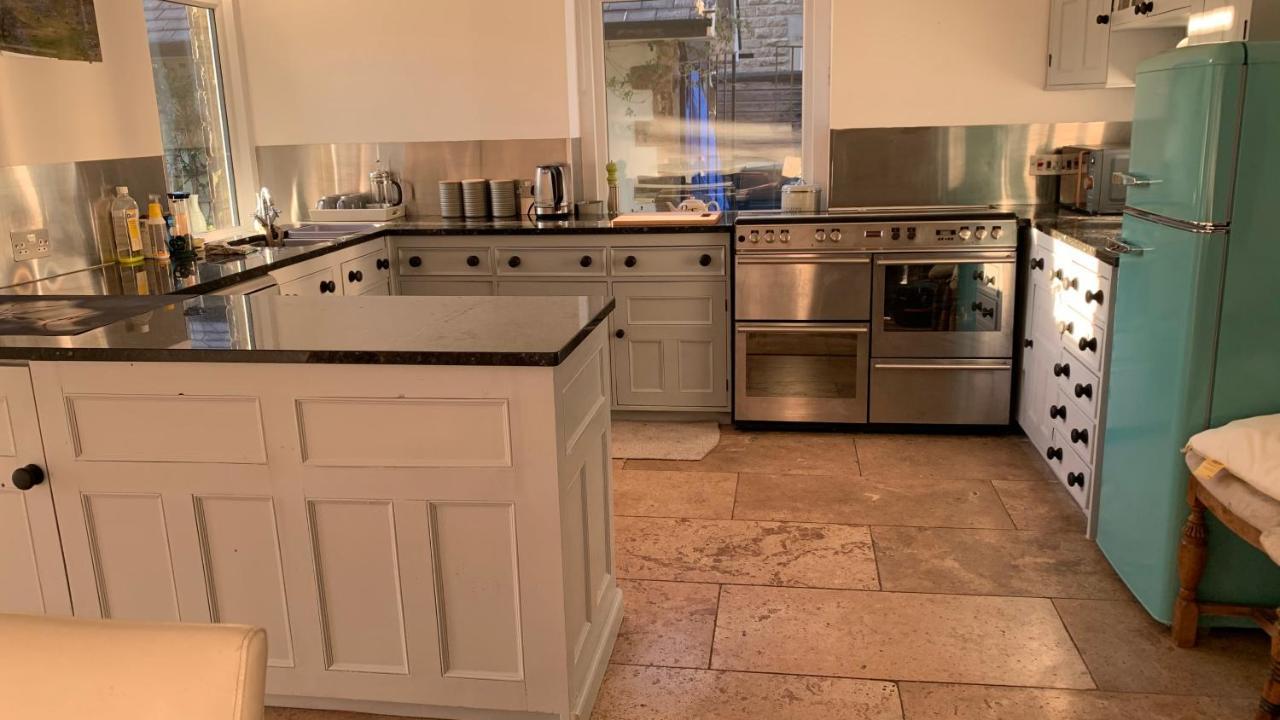 Spacious With Spectacular Views And Private Garden Villa Buxton  Exterior foto